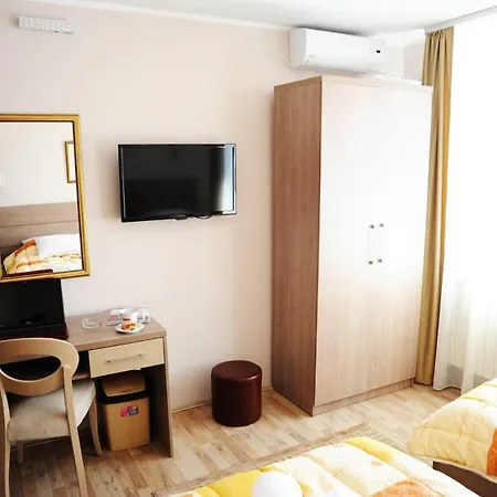 Garni Crystal Ice 3* Ni